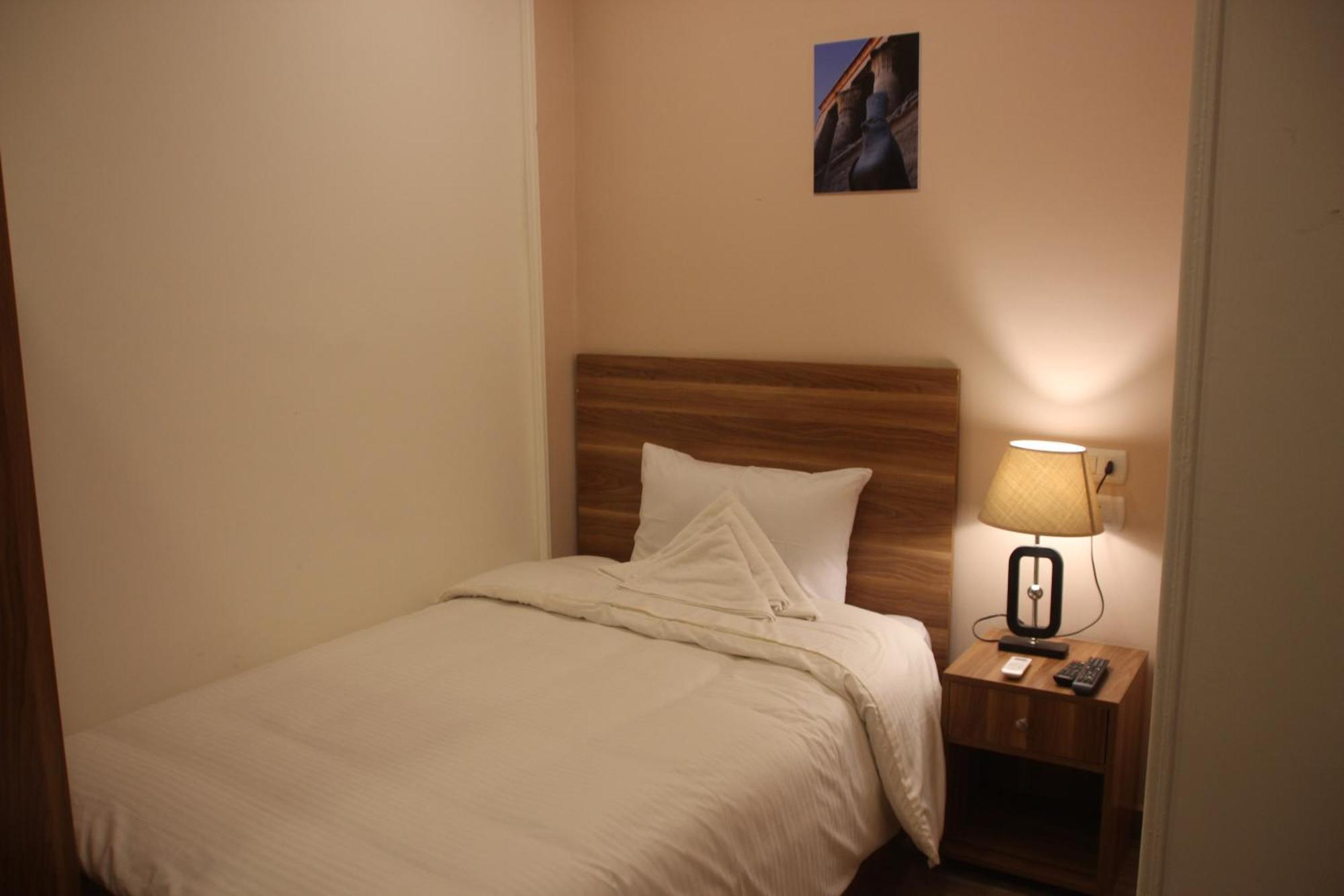 Farida Pyramids Boutique Hotel Kafret el-Gabal Extérieur photo