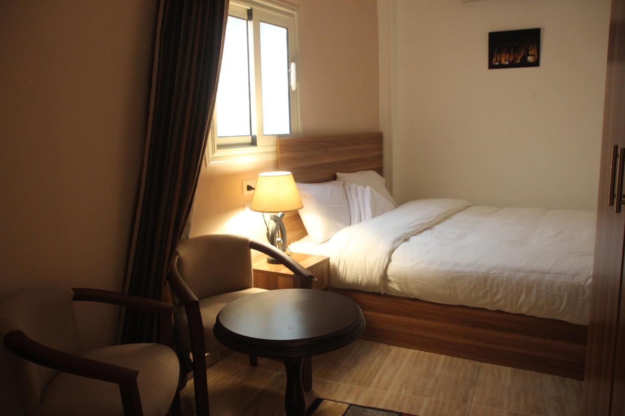 Farida Pyramids Boutique Hotel Kafret el-Gabal Extérieur photo