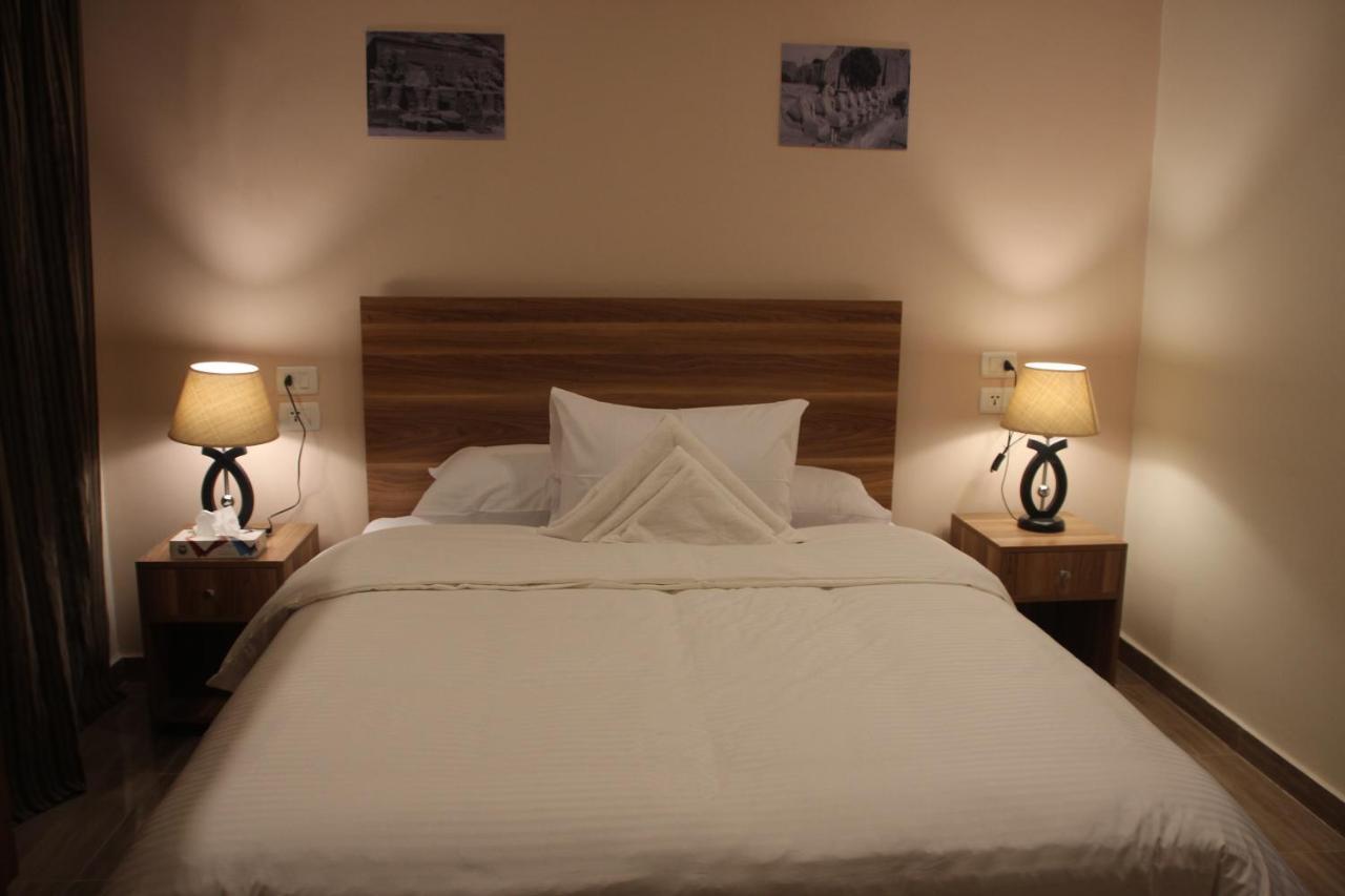 Farida Pyramids Boutique Hotel Kafret el-Gabal Extérieur photo