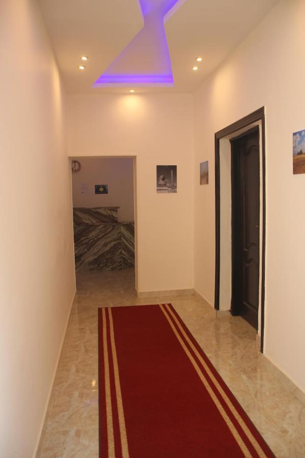 Farida Pyramids Boutique Hotel Kafret el-Gabal Extérieur photo